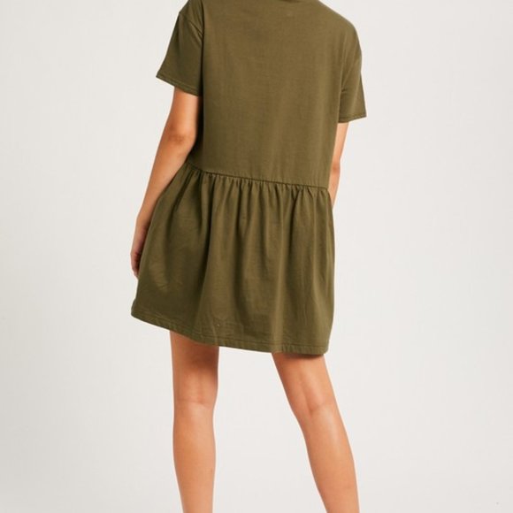 Amelia Mock-Neck Dress - Picture 4 of 5